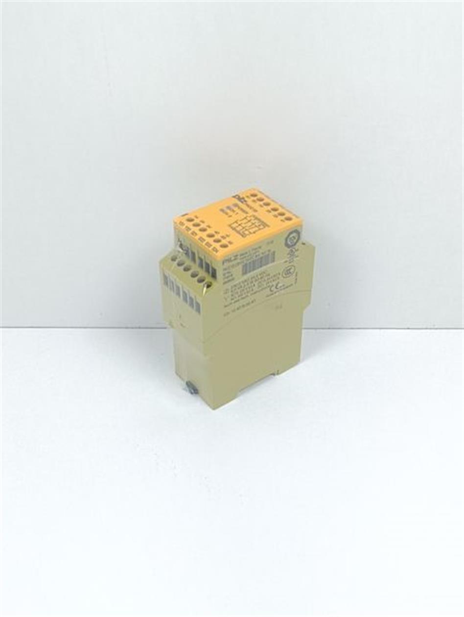 pilz-pnoz-x3-230vac-24vdc-3no-1nc-1so-id-no-774318-unused-sealed-62517-1.jpg
