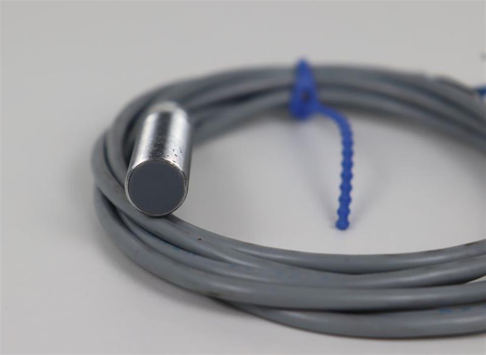 rechner-ias-10-a12-s-naeherungsschalter-signalgeber-proximity-switch-unused-61553-3.jpg