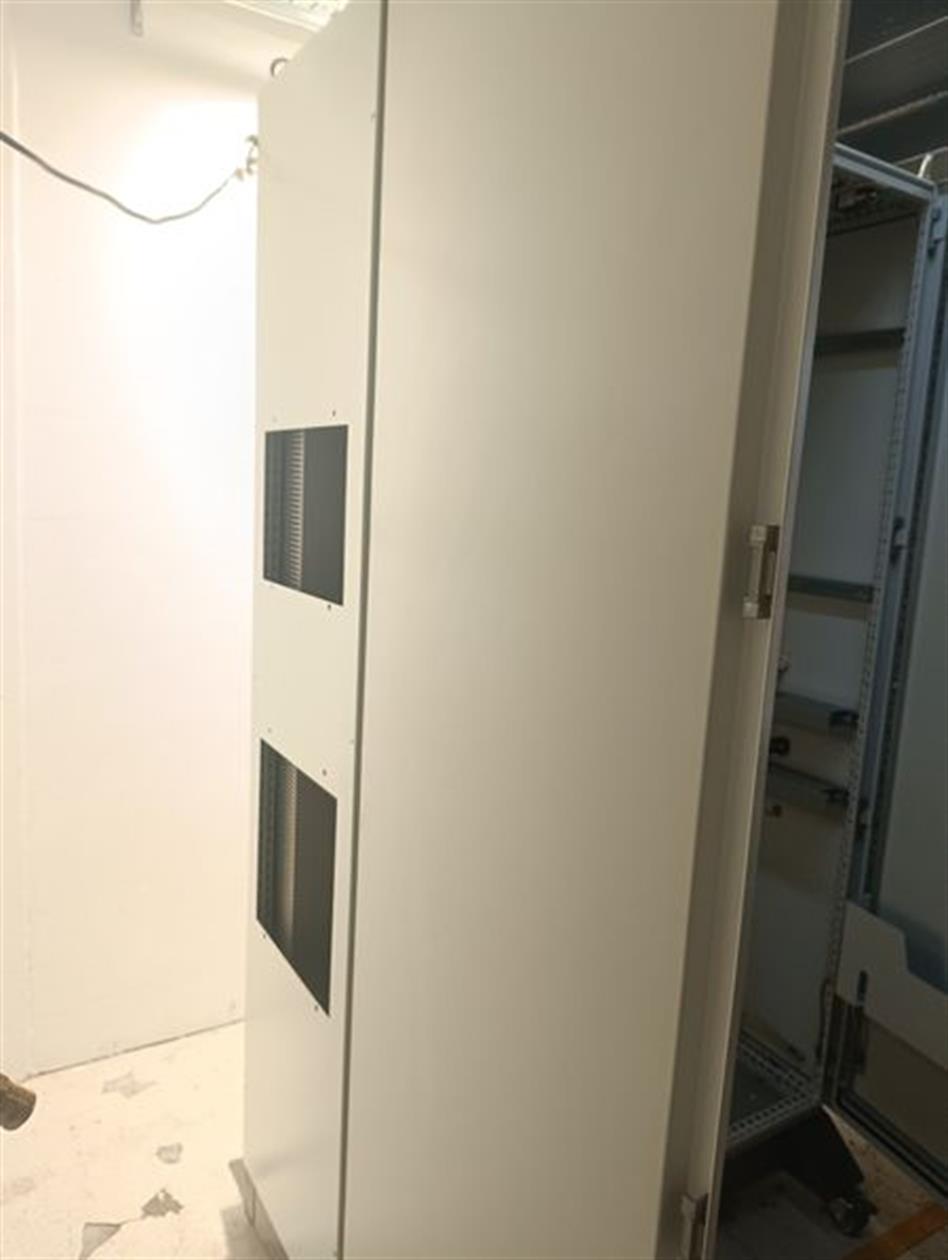 rittal-schaltschrank-ts-8205-500-type-112-83536-4.jpg