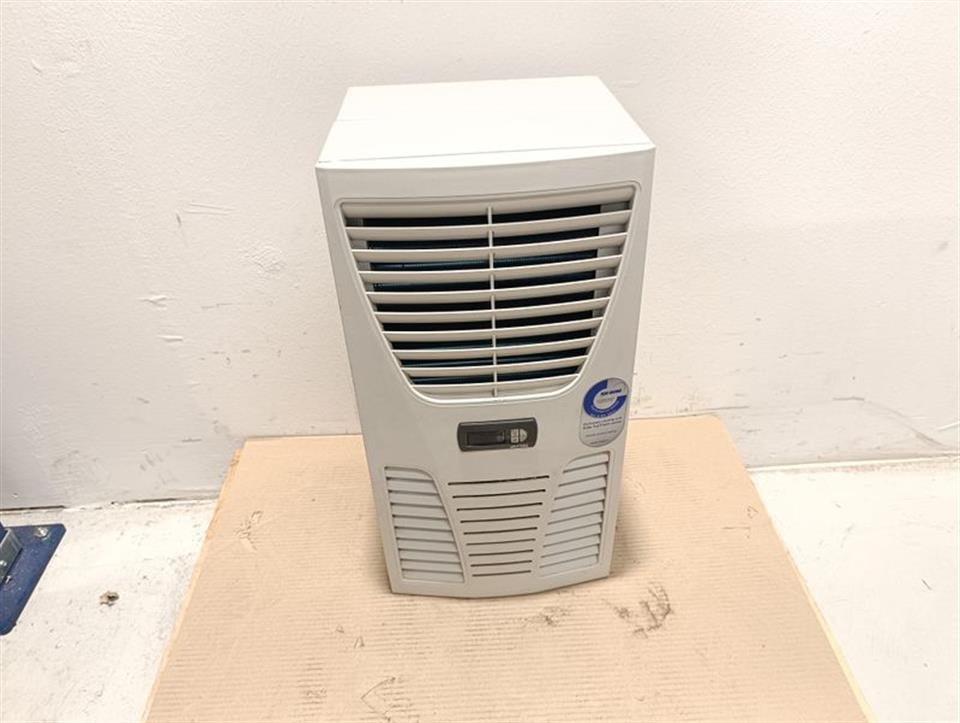 rittal-sk-3361500-kuehlgeraet-sk-rtt-plus-wandanbau-sk-3361500-tested-top-zustand-65149-2.jpg