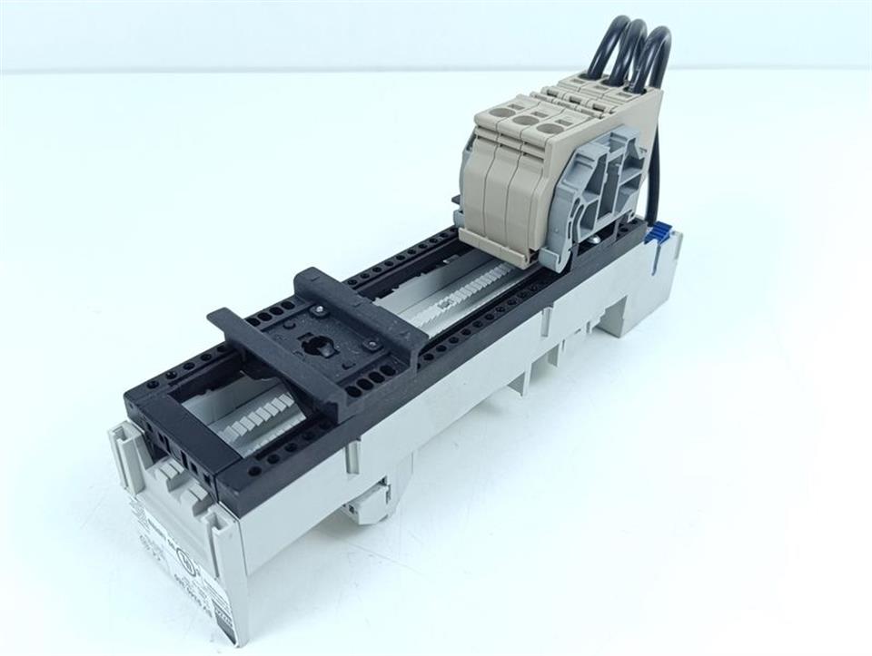 Rittal SV 9340.380 690 V 32 A AWG 10 + PDU 6/10 TOP ZUSTAND
