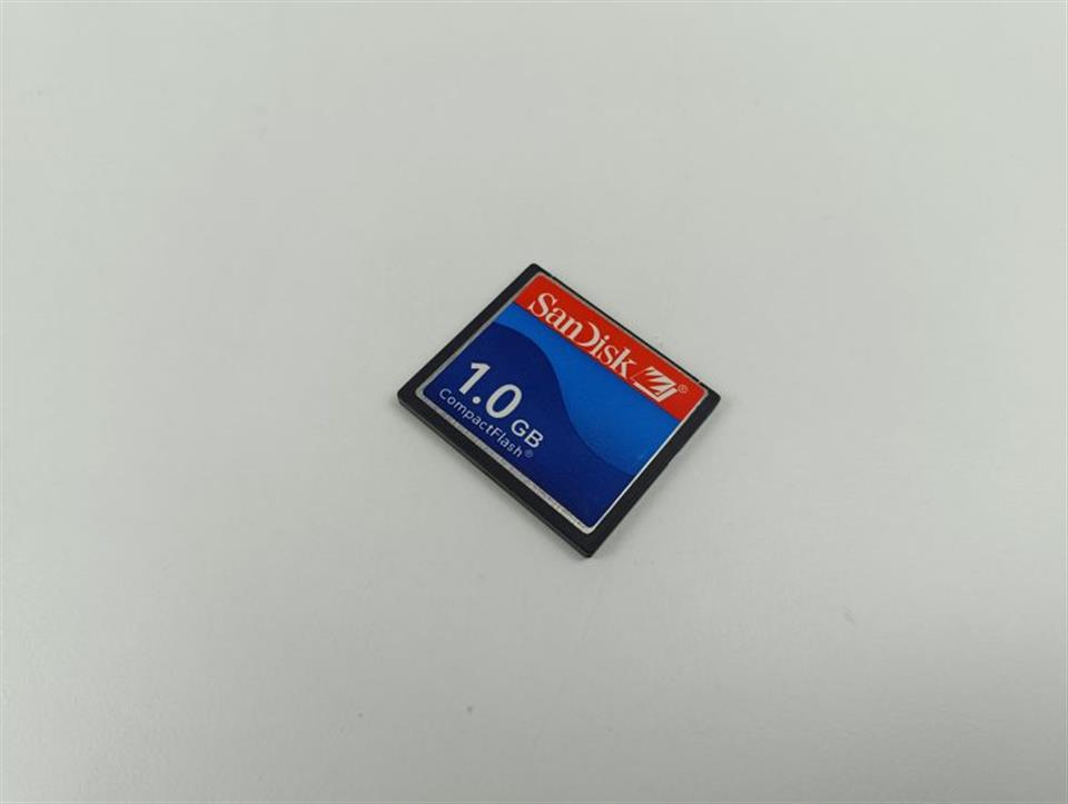 sandisk-industrial-grade-1gb-compactflash-top-zustand-78237-1.jpg