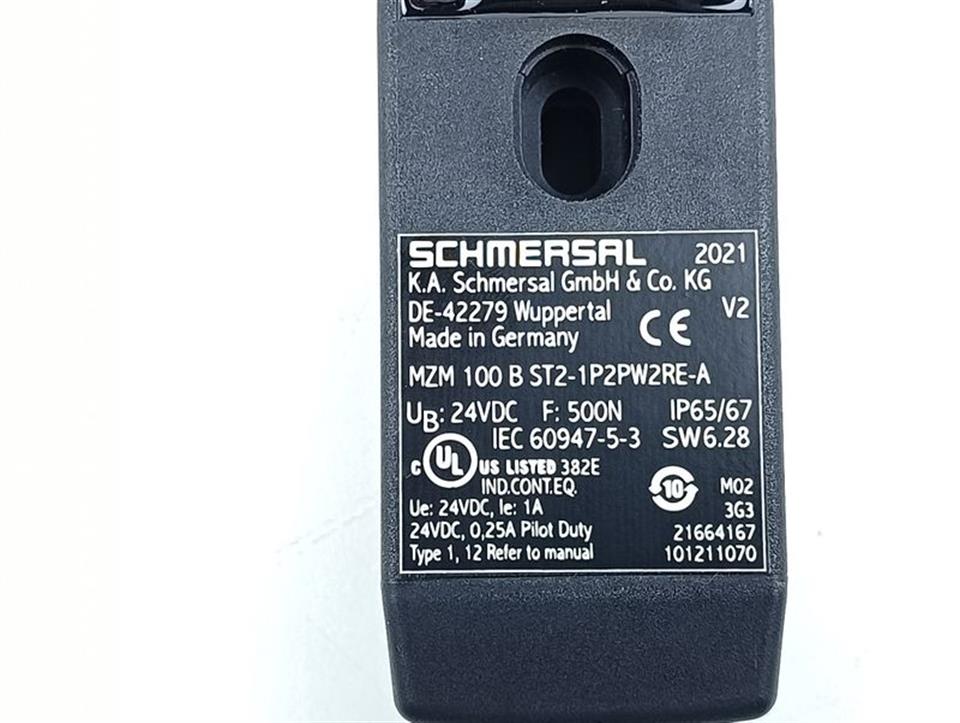 Schmersal MZM 100-B ST2-1P2PW2RE-A  Part No: 101211070 UNUSED & OVP