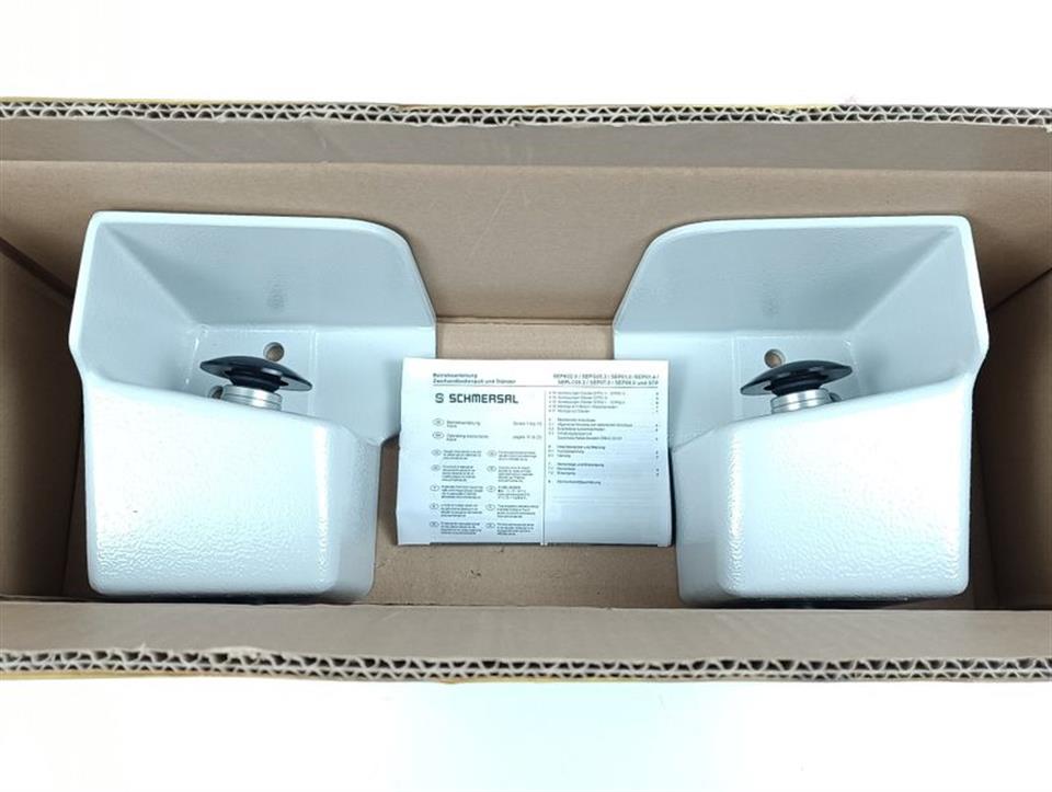 schmersal-sep090102295-r-sep090302295l-101022849-unused-und-ovp-84292-2.jpg