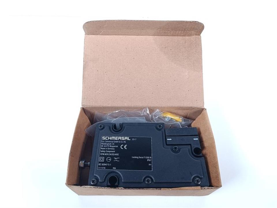 schmersal-tzfwnemchi3oe24vdc-ohne-betaetiger-unused-und-ovp-78803-2.jpg