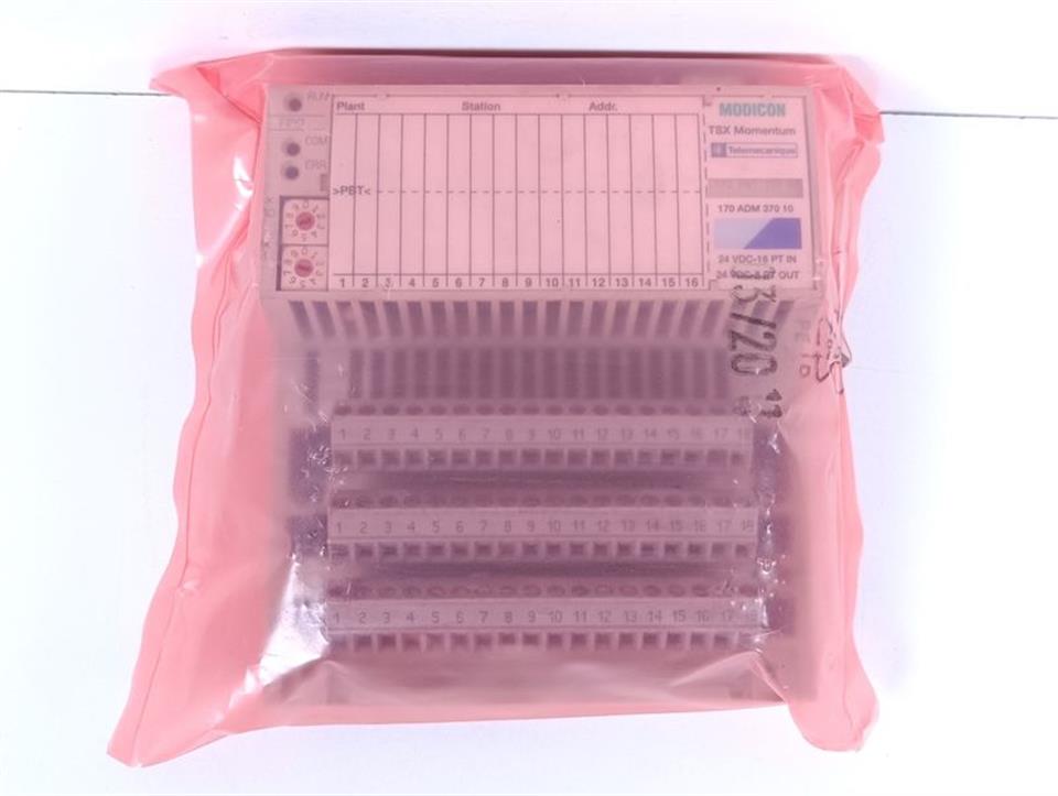 Schneider Automation SA TSX MOMENTUM 170ADM37010 I/O BASE TOP ZUSTAND