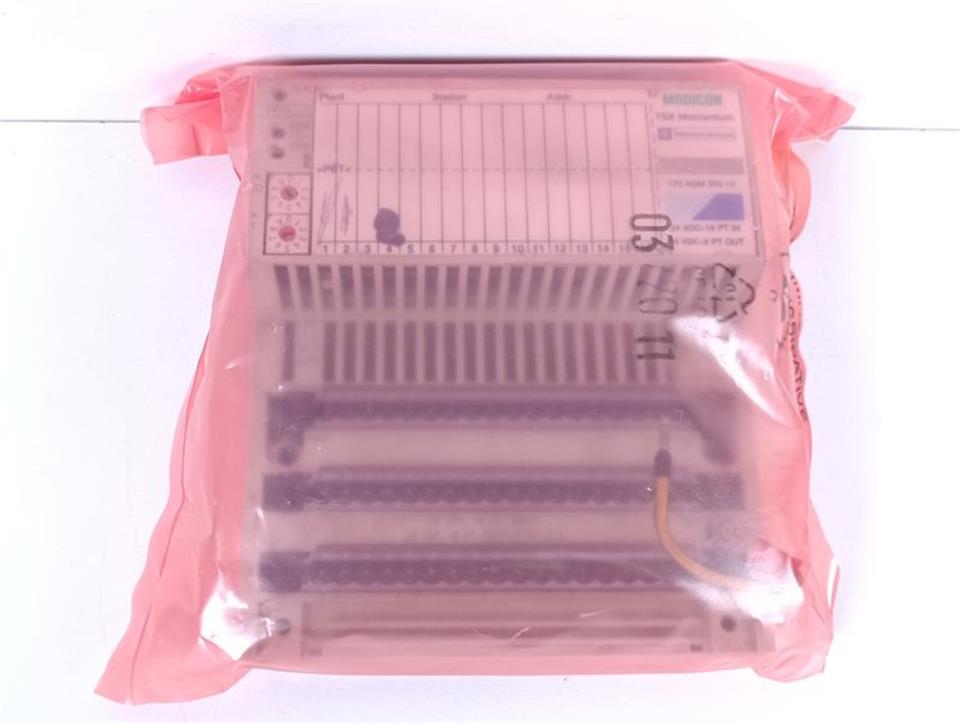 Schneider Automation SA TSX MOMENTUM 170ADM37010 TOP ZUSTAND