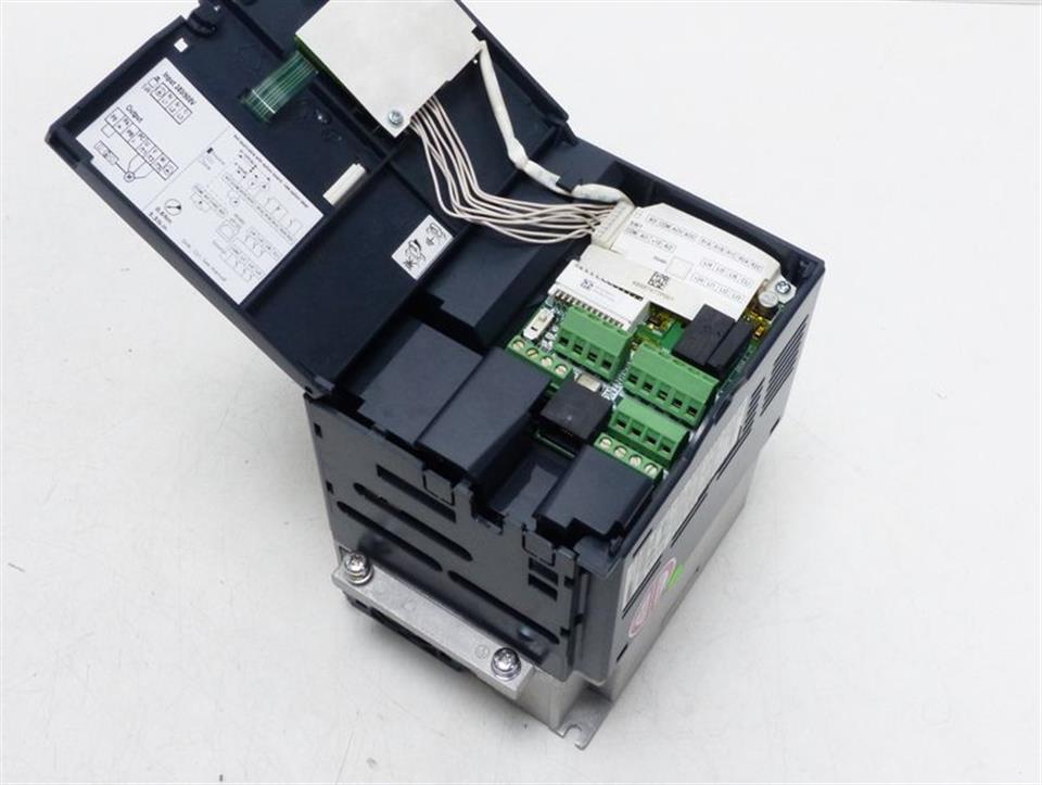 schneider-electric-altivar-312-atv312h075n4-400v-075kw-1hp-tested-neuwertig-51145-2.jpg
