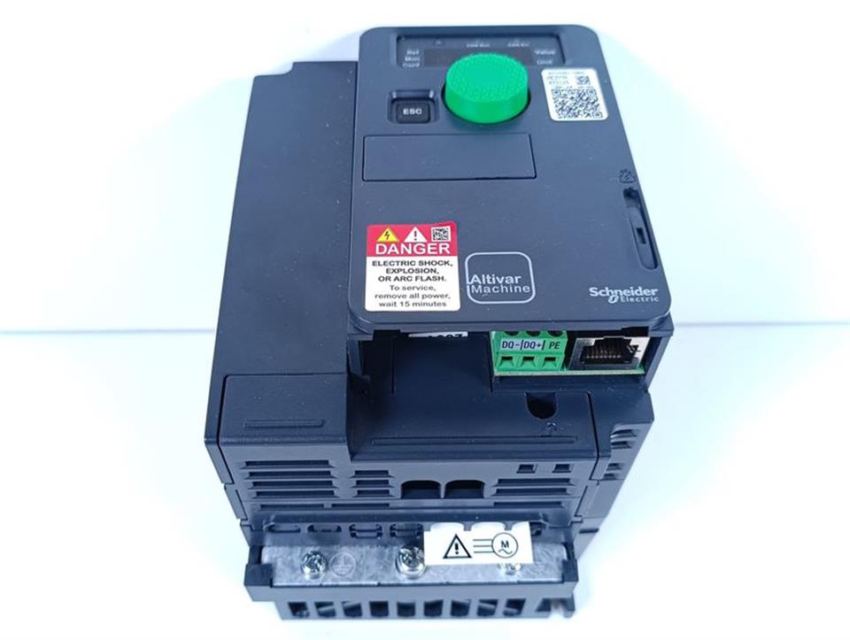 schneider-electric-altivar-320-atv320u15m2c-15kw-230v-tested-und-unused-78972-3.jpg