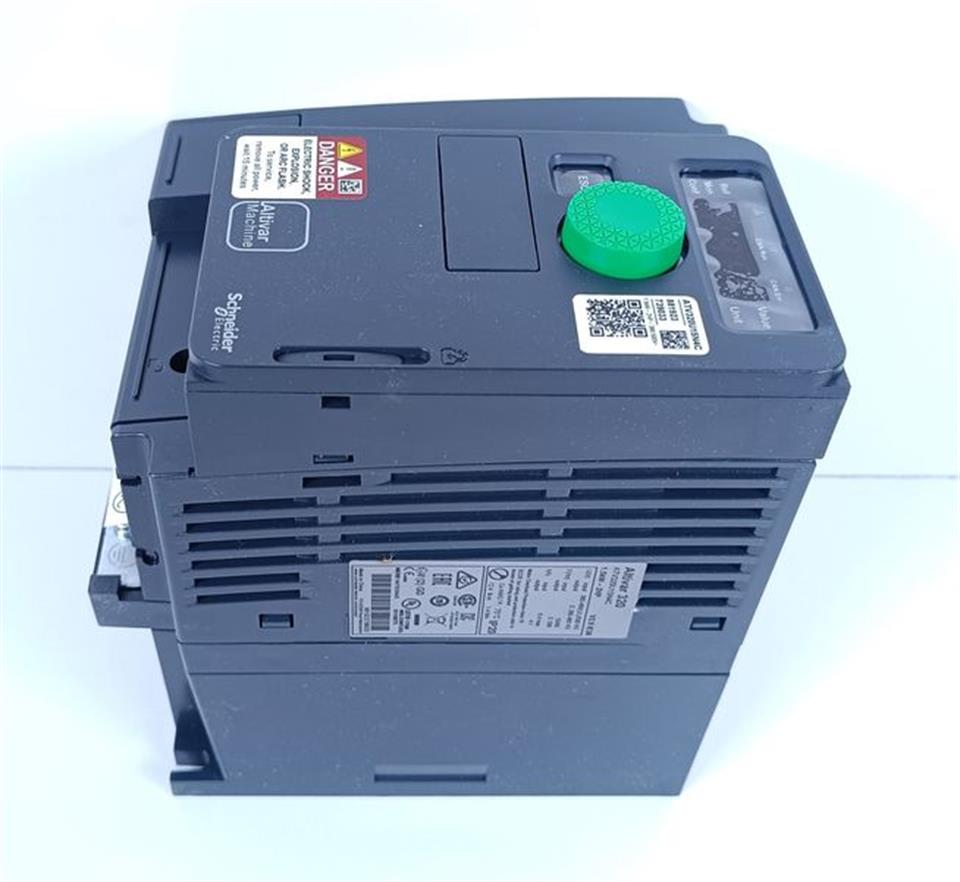 schneider-electric-altivar-320-atv320u15n4c-15kw-2hp-380-500v-unused-und-ovp-79583-5.jpg