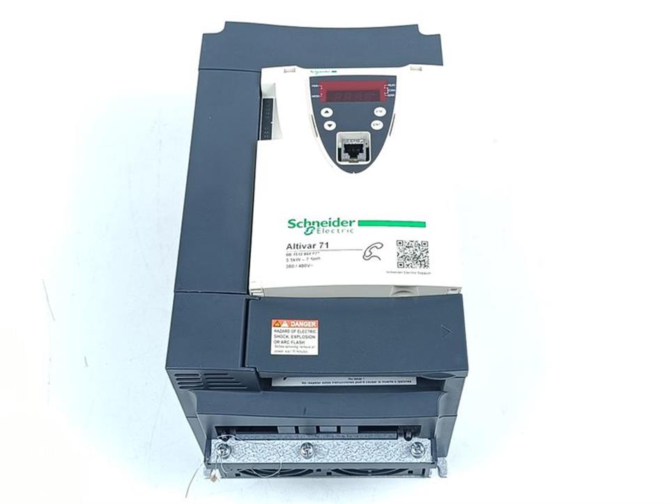 Schneider Electric Altivar 71 ATV71HU55N4Z 400V 5,5kW 7.5 HP TESTED TOP ZUSTAND