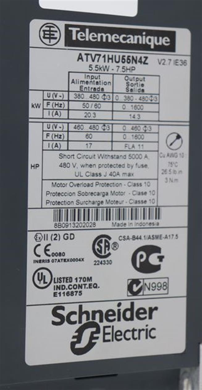schneider-electric-altivar-71-atv71hu55n4z-400v-55kw-tested-top-zustand-61655-3.jpg