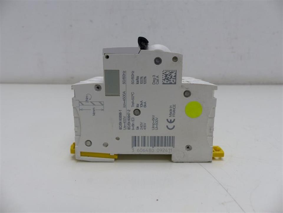 schneider-electric-leistungsschalter-a9f64320-ic60a-c-20a-top-zustand-51483-3.jpg
