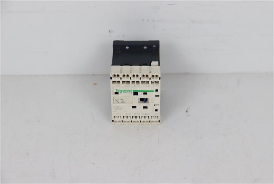 schneider-electric-lp4k12-103bw3-24v-top-zustand-56108-4.jpg