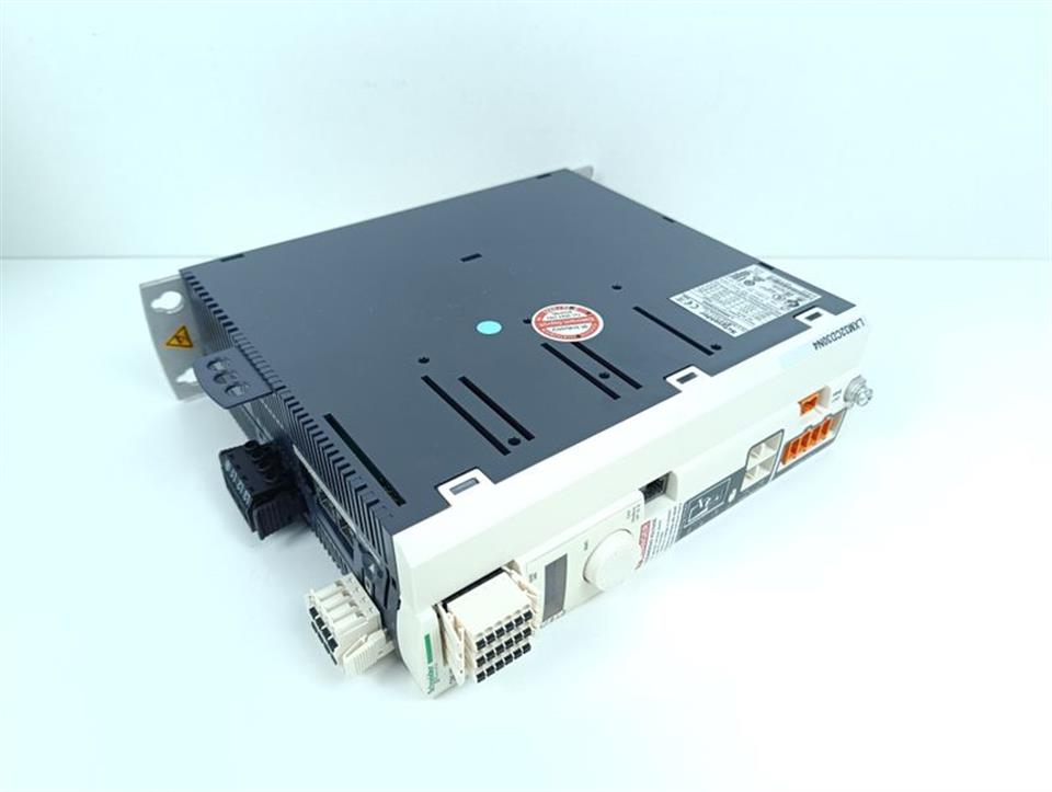 schneider-electric-servo-drive-lexium-32-lxm32cd30n4-rs04-3kw-unused-und-ovp-78800-7.jpg