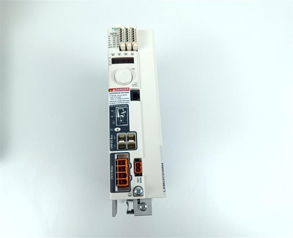 schneider-electric-servo-drive-lexium-32-lxm32cd30n4-rs04-3kw-unused-und-ovp-78800-8.jpg
