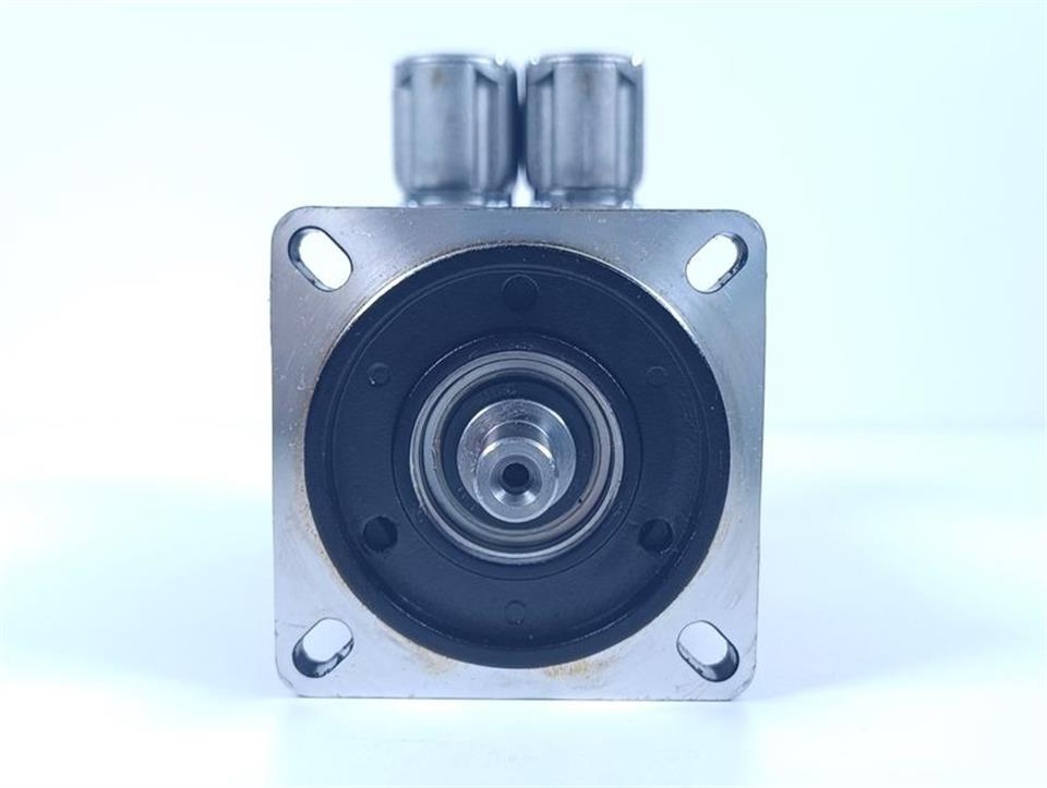 schneider-electric-servomotor-bmh0702p02a2a-top-zustand-83462-3.jpg