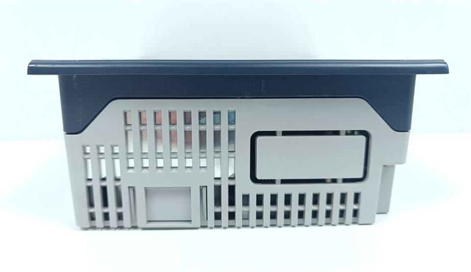 schneider-electric-xbtgt2220-graphic-terminal-tactile-terminal-57-tested-67443-4.jpg