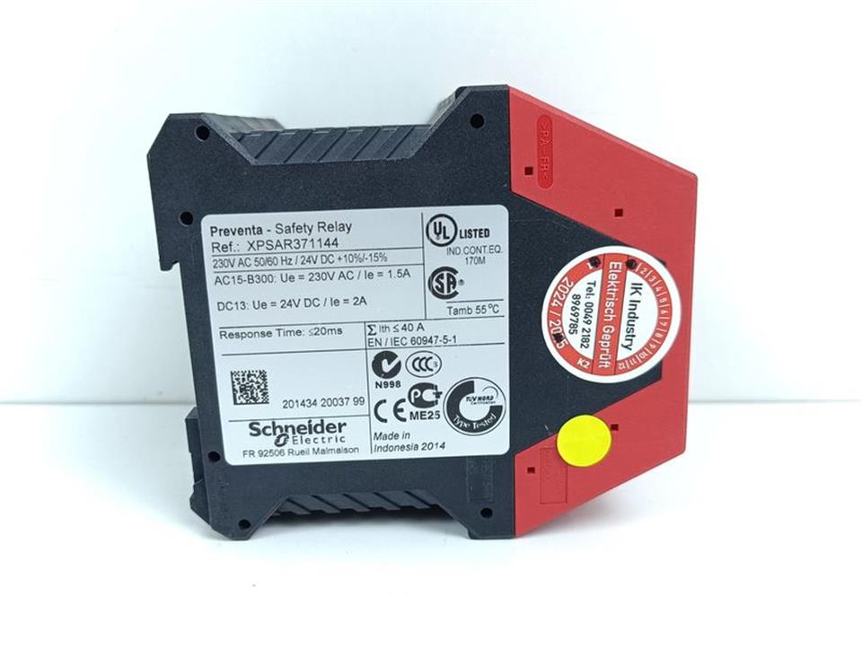 schneider-electric-xps-ar-ref-xpsar371144-safety-relay-230v-5060hz-tested-top-80870-3.jpg