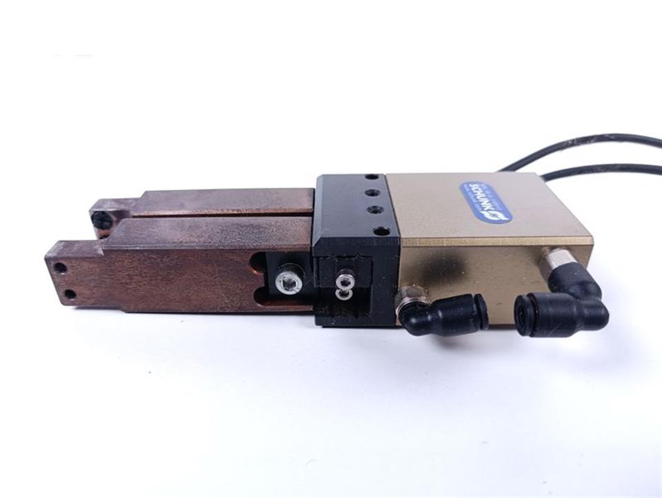 schunk-mpg-40-as-340042-balluff-bes516-3007-g-e4-c-s49-002-top-zustand-78074-3.jpg