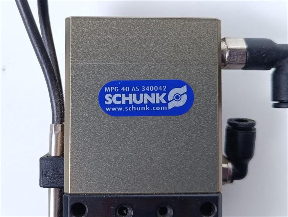 schunk-mpg-40-as-340042-balluff-bes516-3007-g-e4-c-s49-002-top-zustand-78074-4.jpg