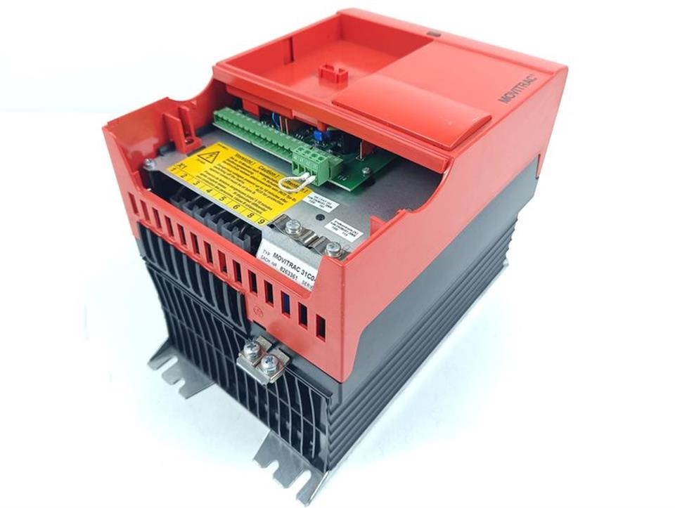 SEW MOVITRAC 31C040-503-4-00 400V 4KW Abdeckung fehlt TESTED & TOP ZUSTAND