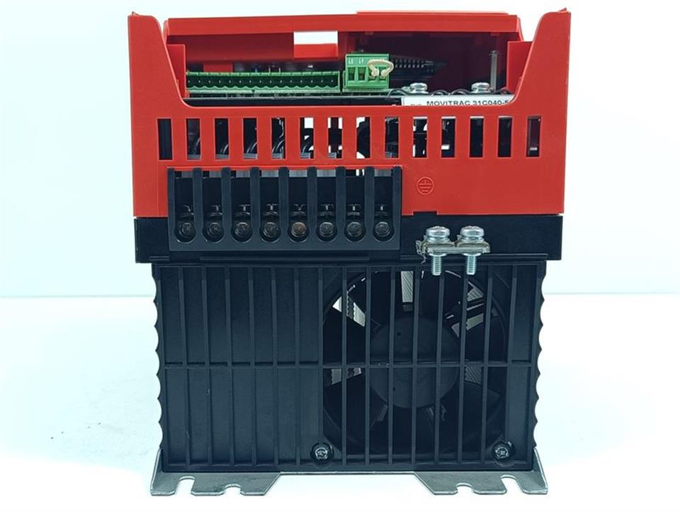 SEW MOVITRAC 31C040-503-4-00 400V 4KW Abdeckung fehlt TESTED & TOP ZUSTAND