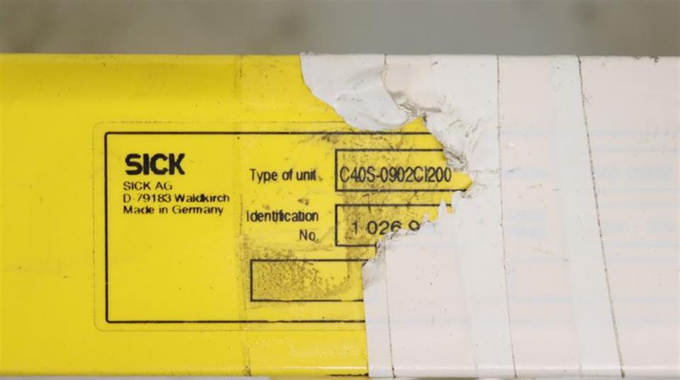 sick-c4000-entryexit-c40s-0902ci200-sender-c40e-0902c1200-empf-top-zustand-60544-3.jpg