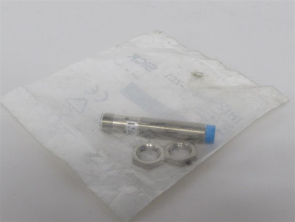 sick-im12-04nps-zc1-6011983-induktiver-sensor-unused-ovp-57056-2.jpg