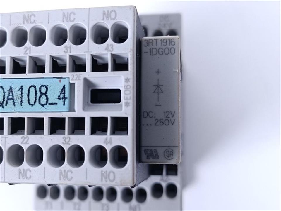 siemens-3rt1016-2bb44-3ma0-3rt1916-1bb00-3rh1911-2ha12-3aa1-top-zustand-79986-5.jpg
