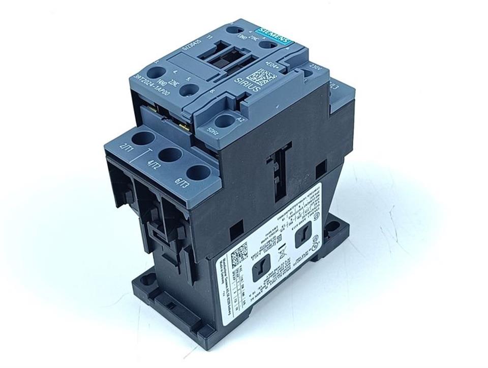 siemens-3rt2024-1ap00-unused-und-ovp-82447-4.jpg