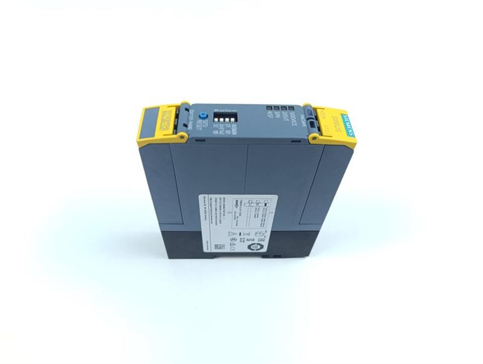 siemens-3sk1121-1ab40-safety-relay-unused-und-ovp-79217-6.jpg