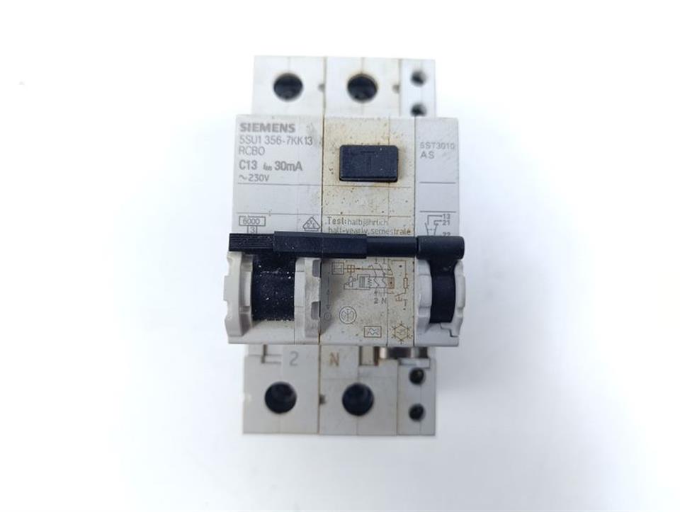 Siemens 5SU1356-7KK13 RCBO C13 30mA 230V + 5ST3010 AS GEBRAUCHT GUT