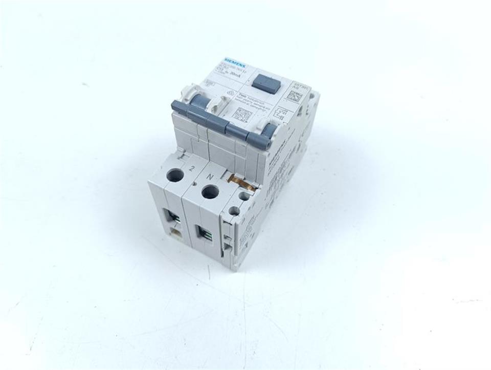 Siemens 5SU1356-7KK13 RCBO C13 30mA 230V + 5ST301.AS 5ST3010 TOP ZUSTAND