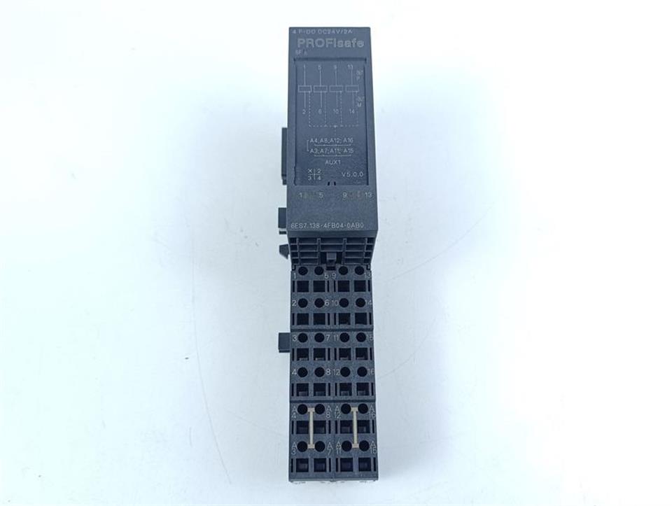 Siemens 6ES7 138-4FB04-0AB0 E-St: 1 V5.0.0 + TM-E30C46-01 Sockel TOP ZUSTAND