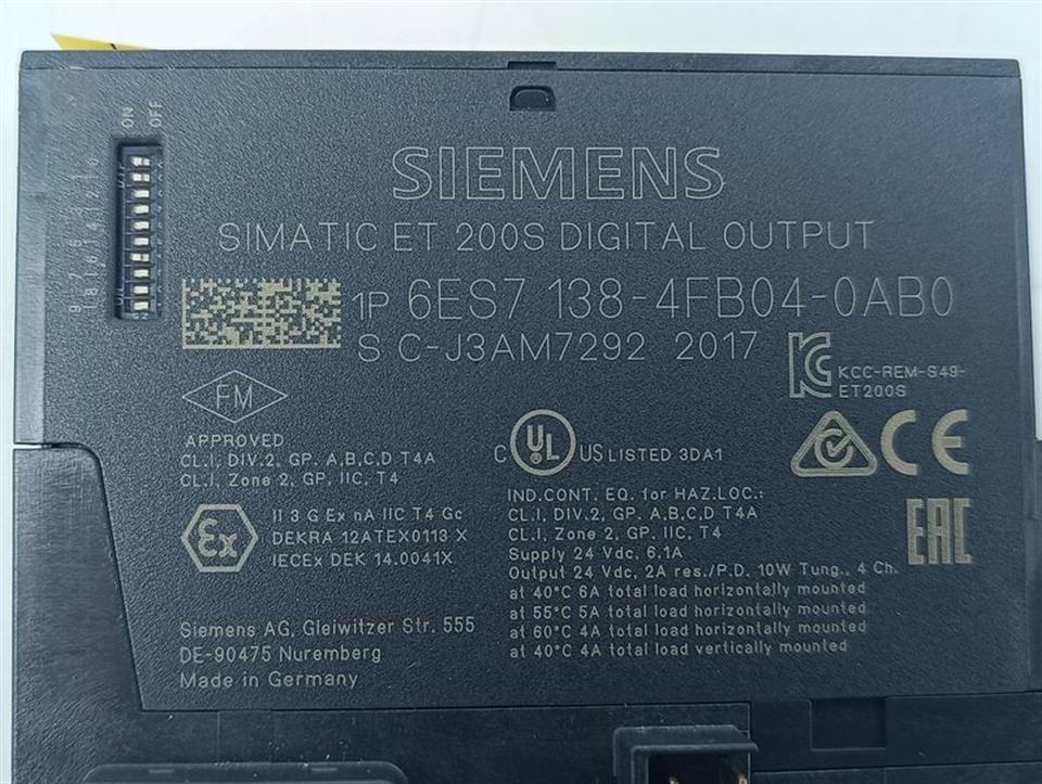 Siemens 6ES7 138-4FB04-0AB0 E-St 1 V5.0.1 + TM-E30C44-01 Sockel TOP ZUSTAND