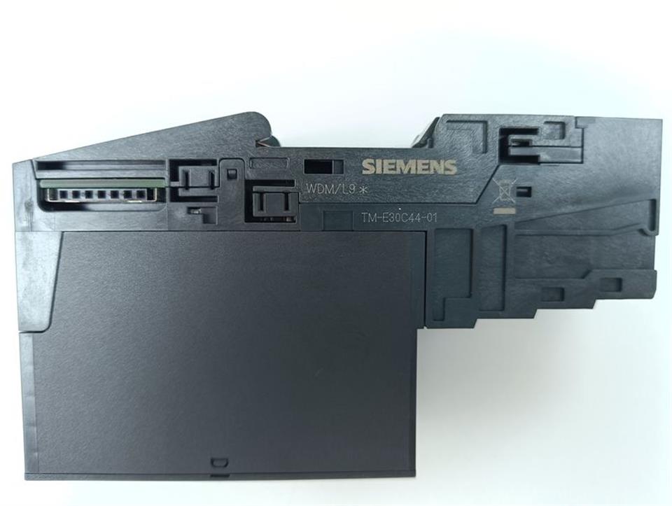 siemens-6es7-138-4fb04-0ab0-tm-e30c44-01-sockel-top-zustand-78431-3.jpg