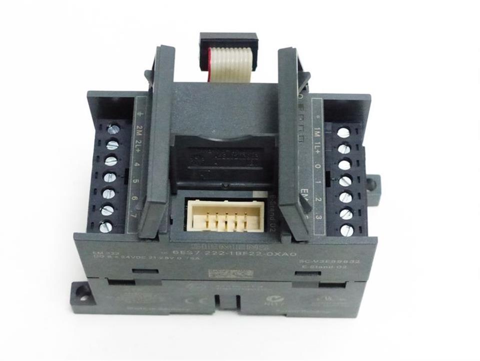 siemens-6es7-222-1bd22-0xa0-em222-do-8-x-24vdc-e-st02-top-zustand-52668-3.jpg