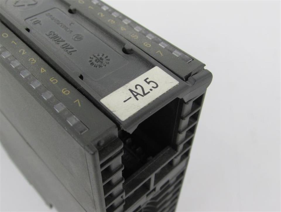 siemens-6es7322-1bl00-0aa0-6es7-322-1bl00-0aa0-e-stand-3-top-zustand-53662-3.jpg
