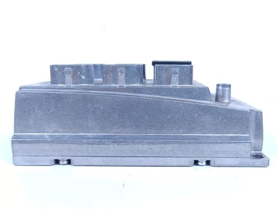 siemens-drive-cliq-hub-dme20-6sl3055-0aa00-6ab0-24vdc-25a-versiona-neuwertig-82696-4.jpg
