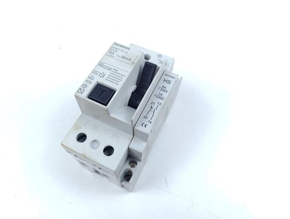 Siemens Leistungsschalter 5SM3 311-6 RCCB 16A 30 mA + 5SW3000 HS GEBRAUCHT GUT