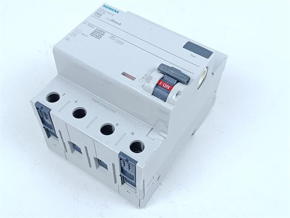 siemens-leistungsschalter-5sv3-342-6-rccb-25a-30-ma-neuwertig-84270-1.jpg