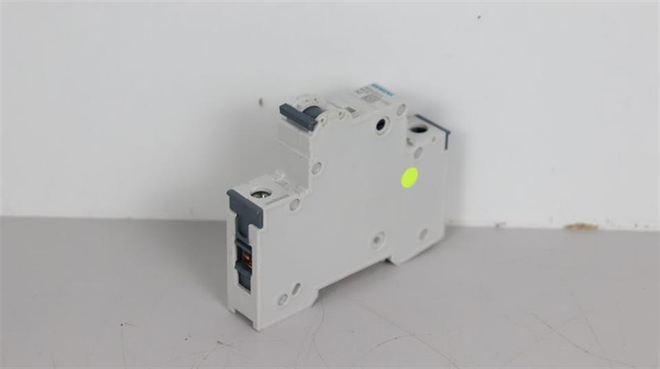 siemens-leistungsschalter-5sy4102-5mcb-a2-top-zustand-61095-1.jpg