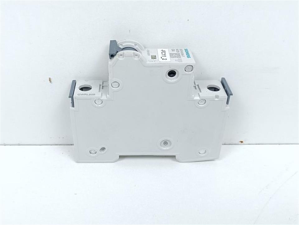 siemens-leistungsschalter-5sy4104-7-mcb-c4-top-zustand-62642-2.jpg