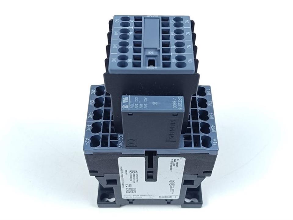 Siemens Leistungsschütz 3RH2131-2BB40 + 3RH2911-2GA40 + RT2916-1BB00 TOP ZUSTAND