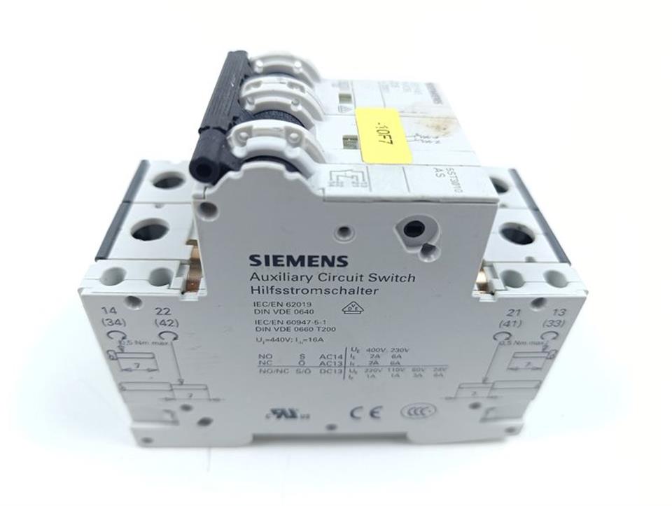 Siemens Leitungsschutzschalter 5SY4506-7 MCB C6 + 5ST3010 AS GEBRAUCHT GUT