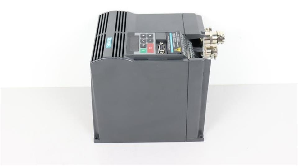 siemens-micromaster-vector-6se3217-3db40-400v-3000w-top-zustand-67042-2.jpg