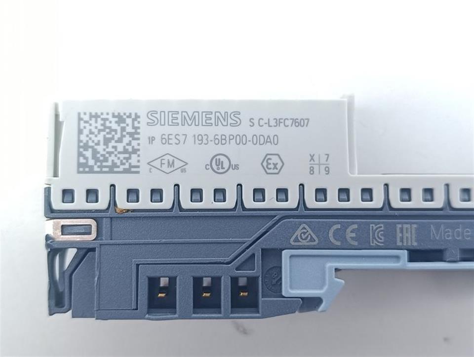 Siemens Modul Base Unit 6ES7 193-6BP00-0DA0 6ES7193-6BP00-0DA0 FS: 06 NEUWERTIG