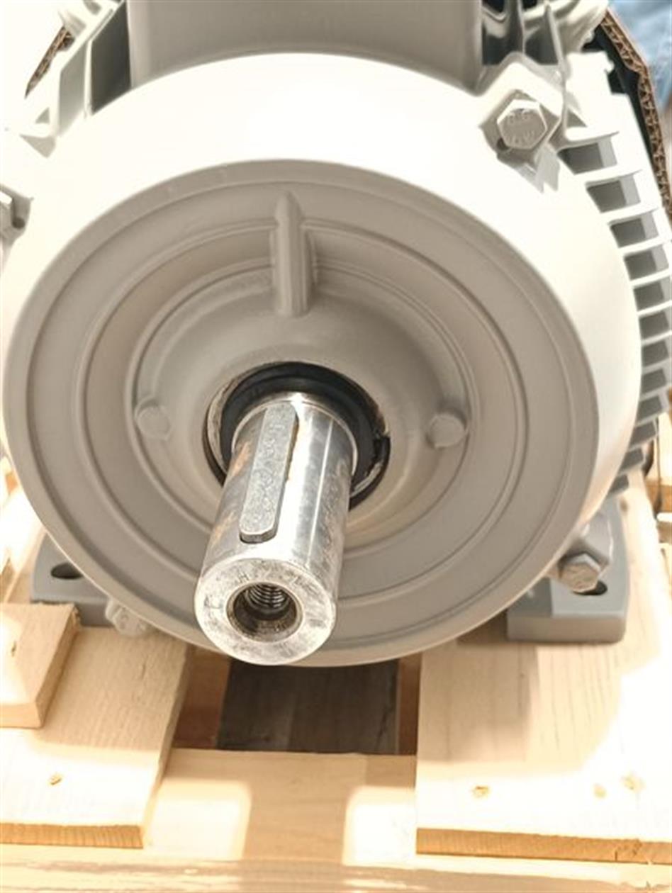 siemens-motor-75kw-400v-1av2131a-1le10011ca134ab4-1le1001-1ca13-4ab4-unused-77870-3.jpg