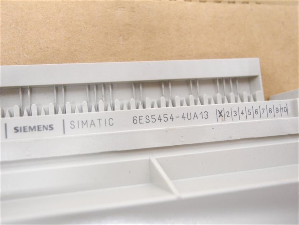 siemens-s5-6es5-454-4ua13-digital-output-module-6es5454-4ua13-unbenutzt-ovp-69244-4.jpg